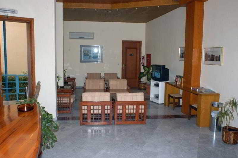 Daisy Hotel Apartments Rétino Exterior foto